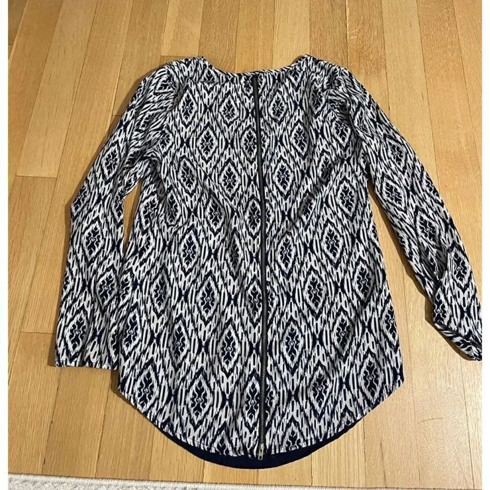 Ikat Blue printed long sleeve blouse Hello Miss S - Picture 2 of 4